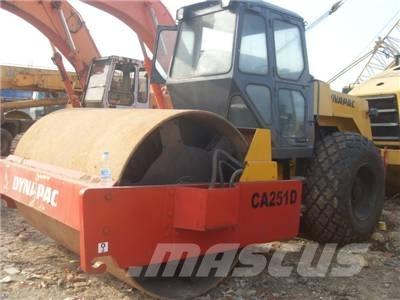 Dynapack CA 251 D Trilrolwalsen
