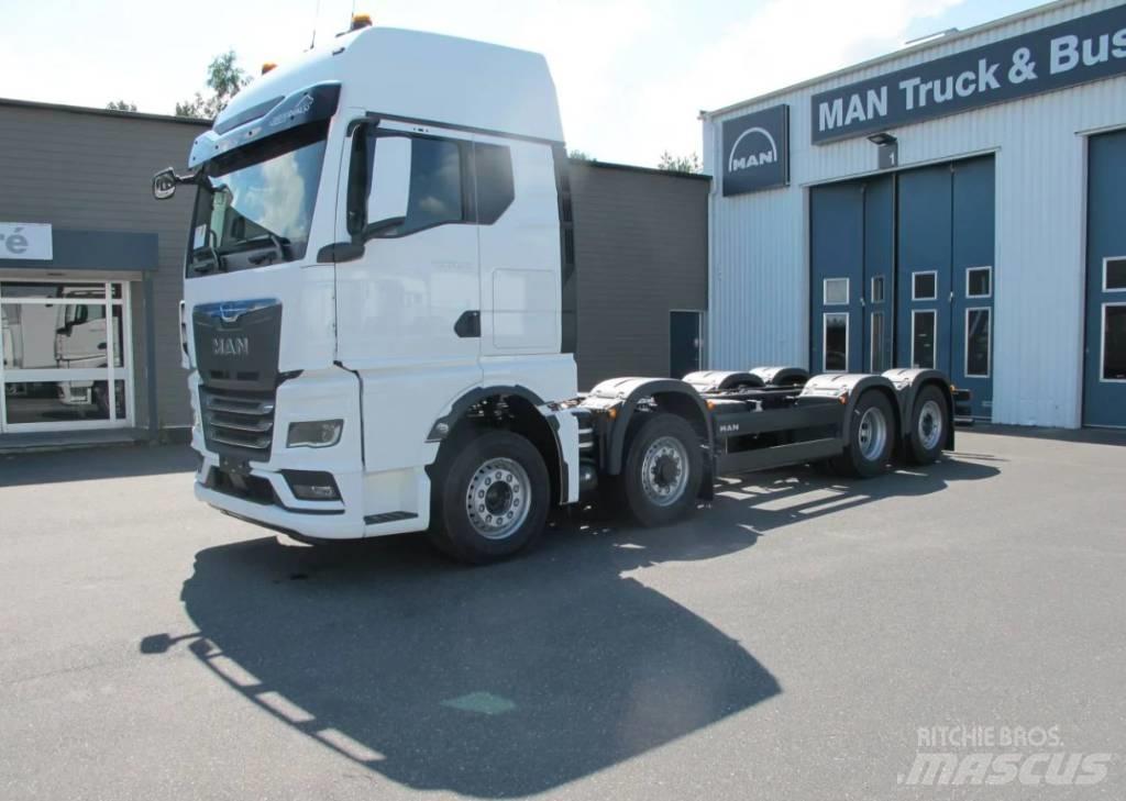 MAN TGX / TGS chassi Vlakke laadvloer met kraan