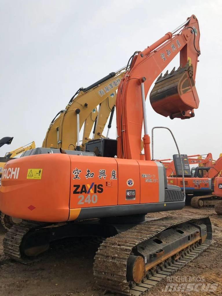 Hitachi 240 Rupsgraafmachines