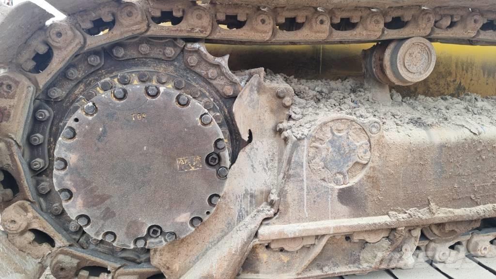 Komatsu D 51 EX-22 Rupsdozers
