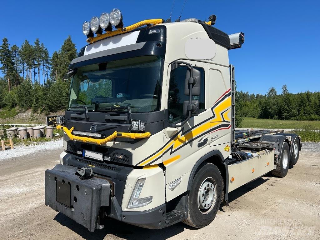 Volvo FMX 540 Vrachtwagen met containersysteem