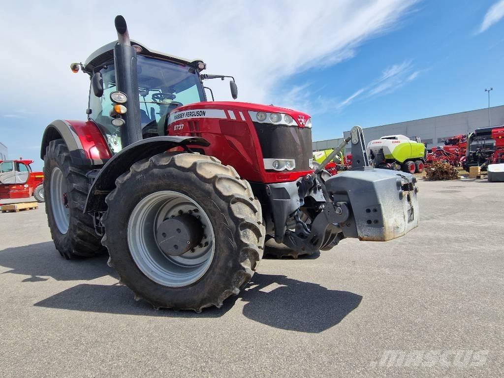 Massey Ferguson 8737 Tractoren