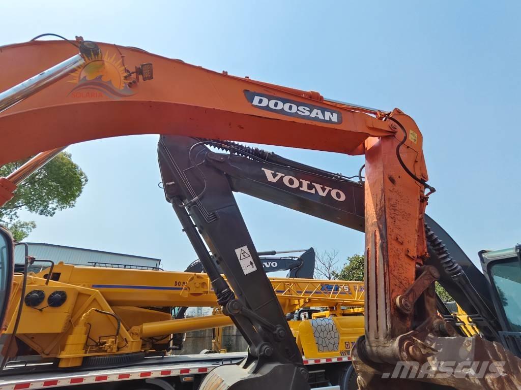 Doosan DX 300 LC Rupsgraafmachines