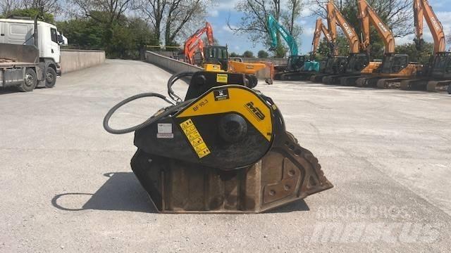 MB Crusher BF 90.3 Vergruisbakken