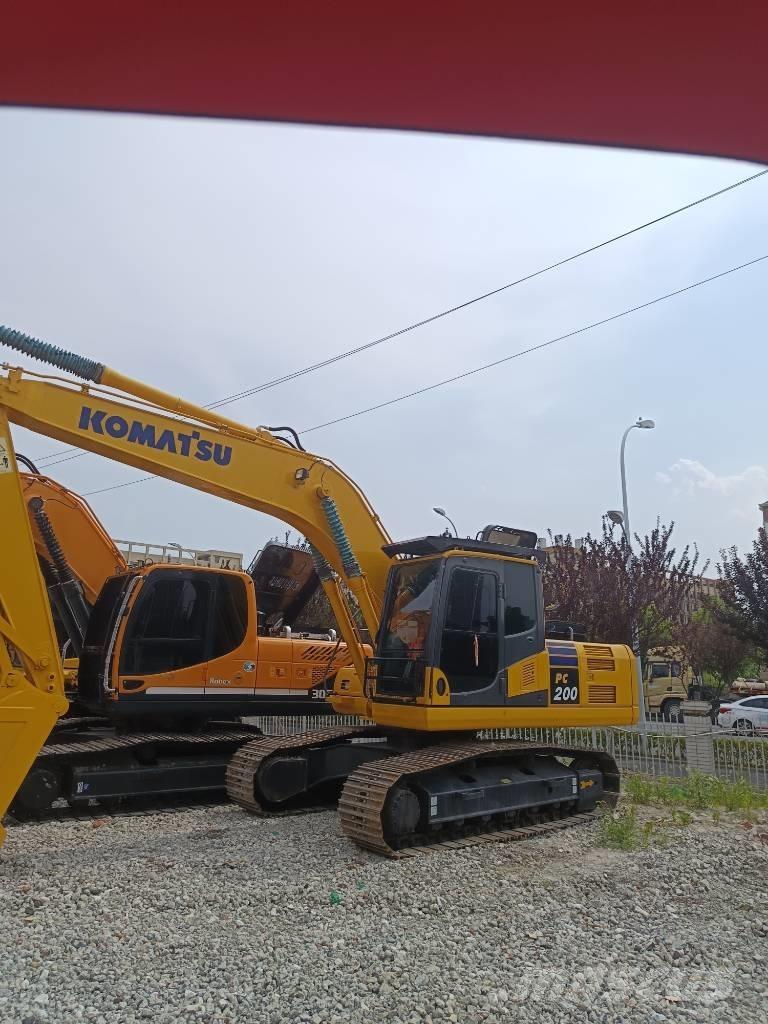 Komatsu PC 200 Rupsgraafmachines