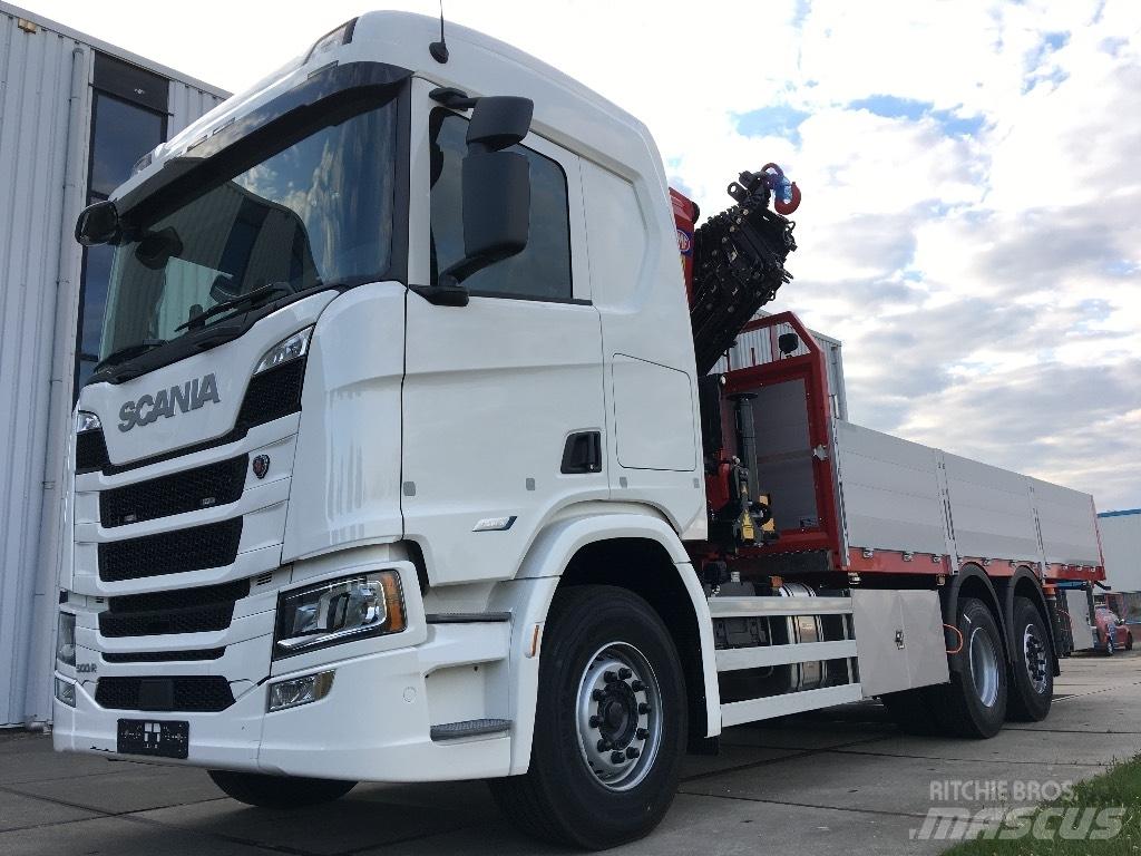 Scania R 500 LB Vlakke laadvloer met kraan