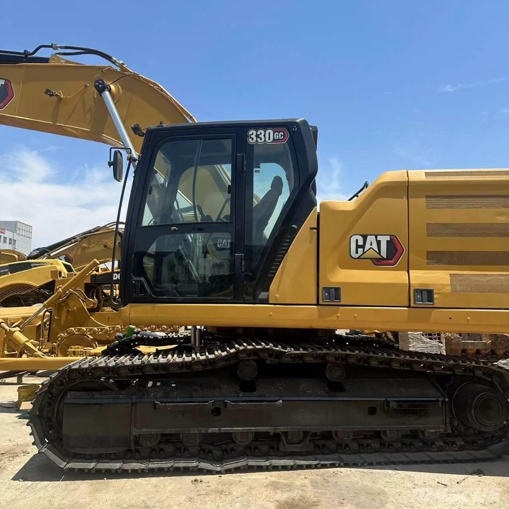 CAT 330 Rupsgraafmachines