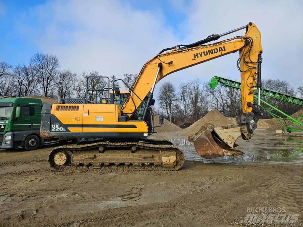 Hyundai HX 220 L Rupsgraafmachines