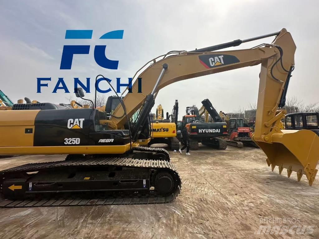 CAT 325 D Rupsgraafmachines