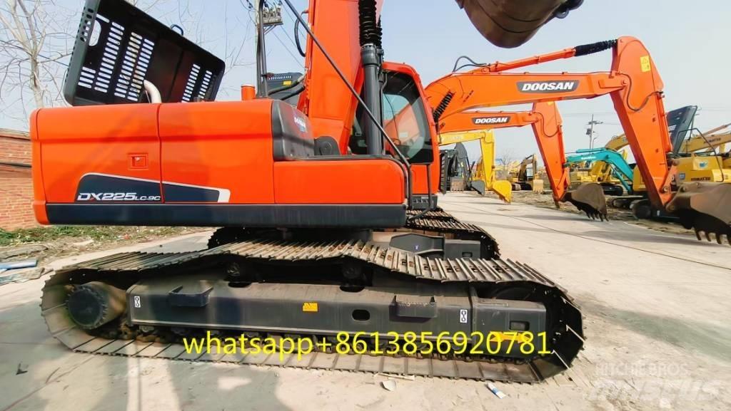 Doosan DX 225 Rupsgraafmachines