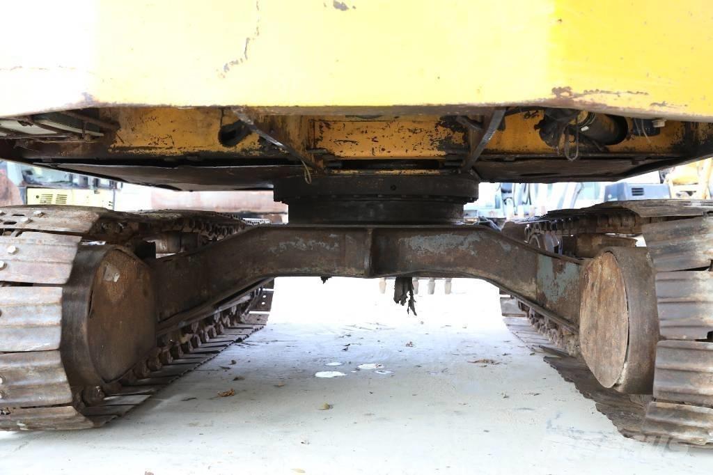 Kato HD 250 V II Rupsgraafmachines