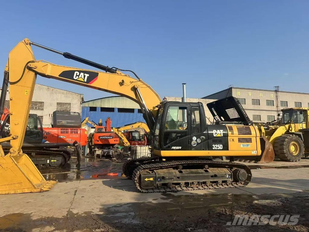 CAT 325 D L Rupsgraafmachines