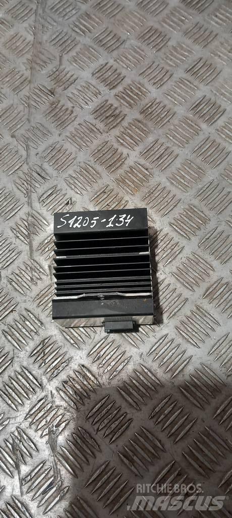 Scania R 440.   1729858 Elektronik