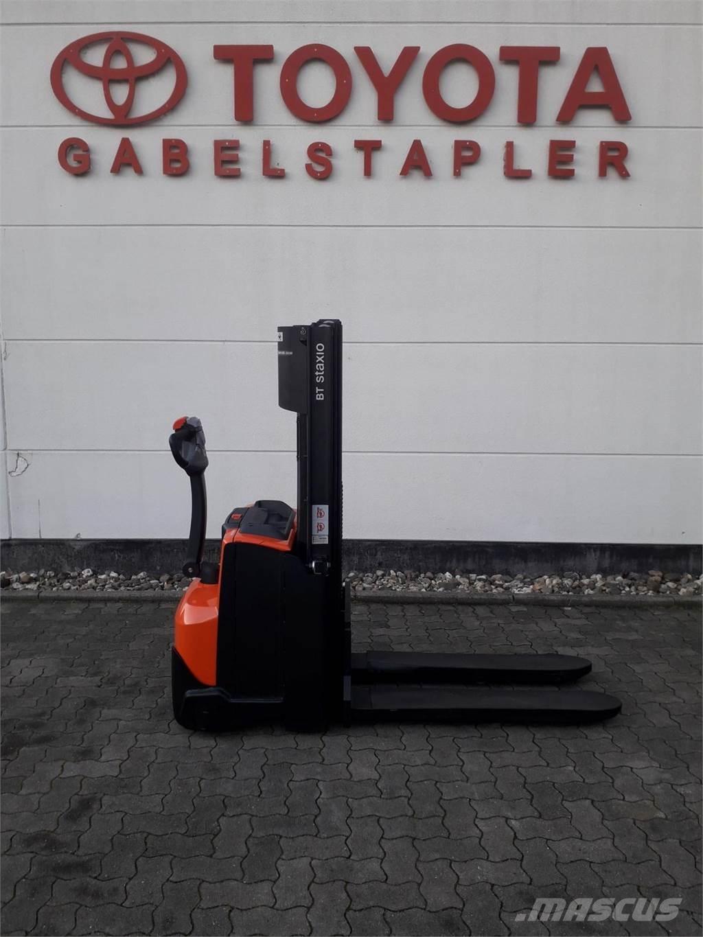 Toyota SWE120 Meeloop stapelaar