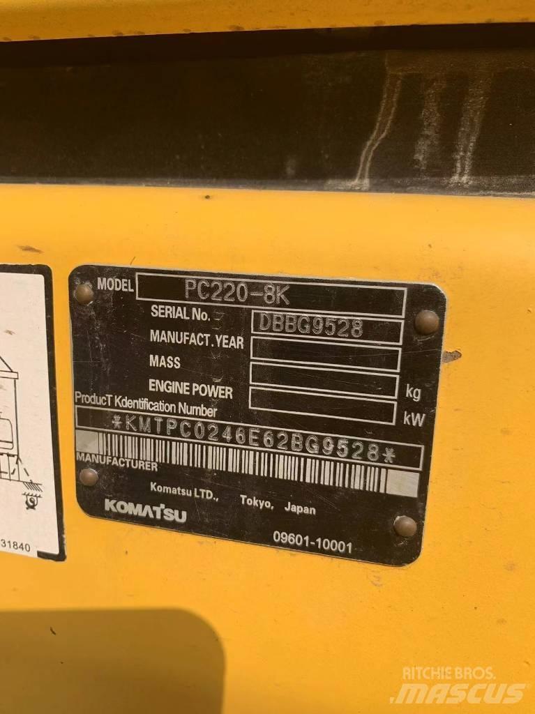 Komatsu PC 220-8 Midigraafmachines 7t - 12t