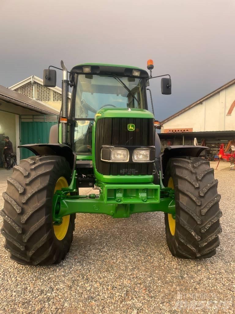 John Deere 6520 SE0 Tractoren