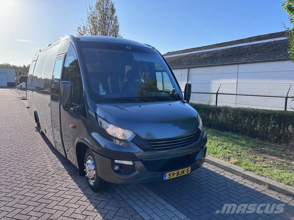 Iveco UNVI Compa Touringcar