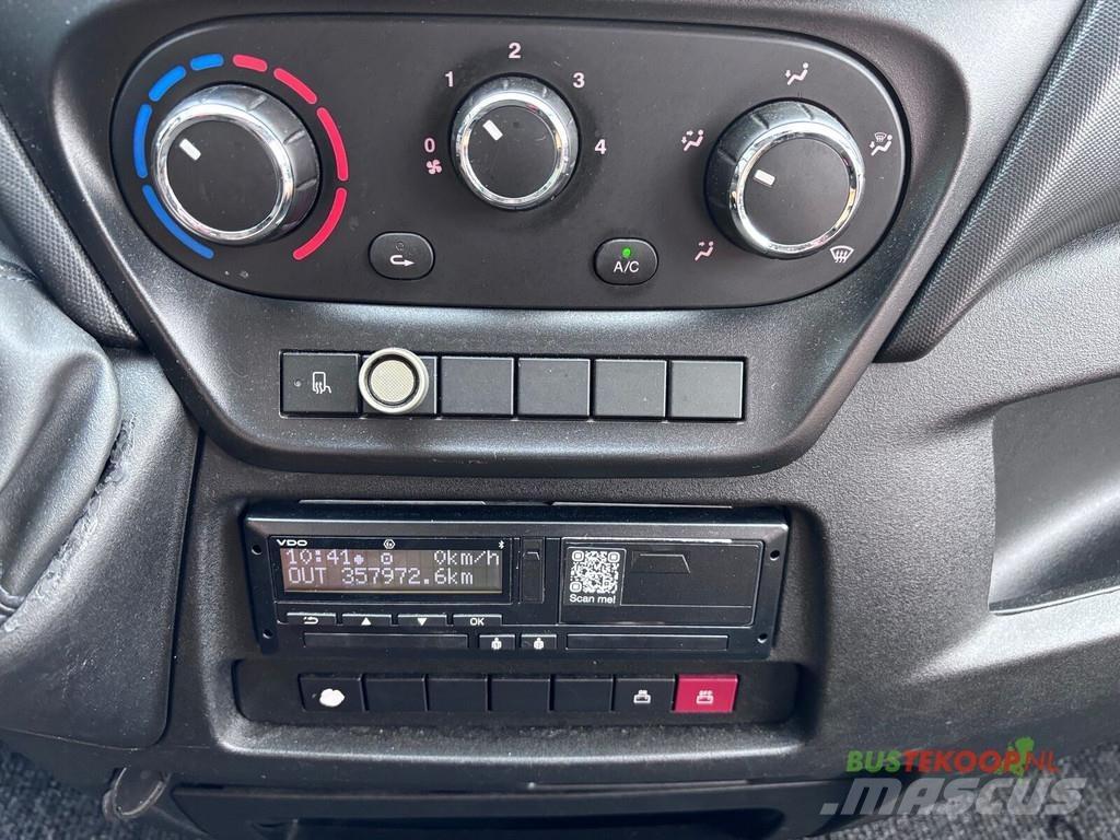 Iveco UNVI Compa Touringcar