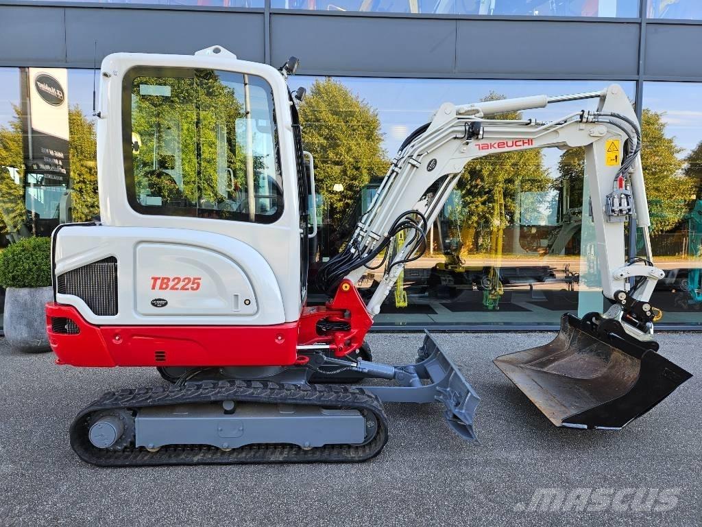 Takeuchi TB 225 Minigraafmachines < 7t