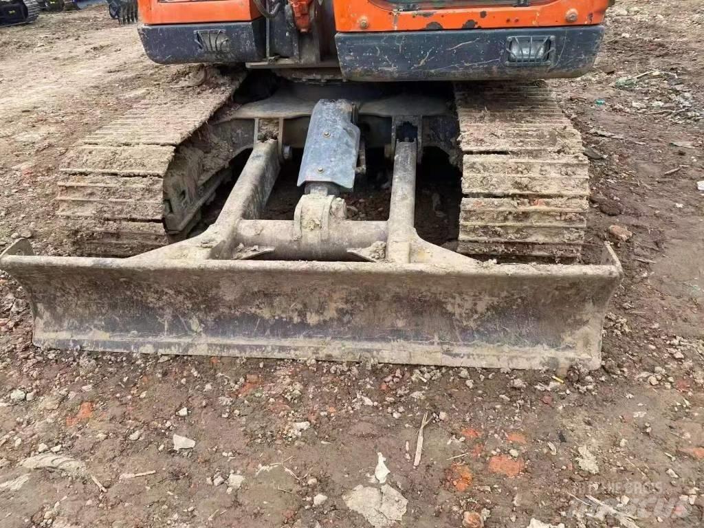 Doosan DX 75 Rupsgraafmachines