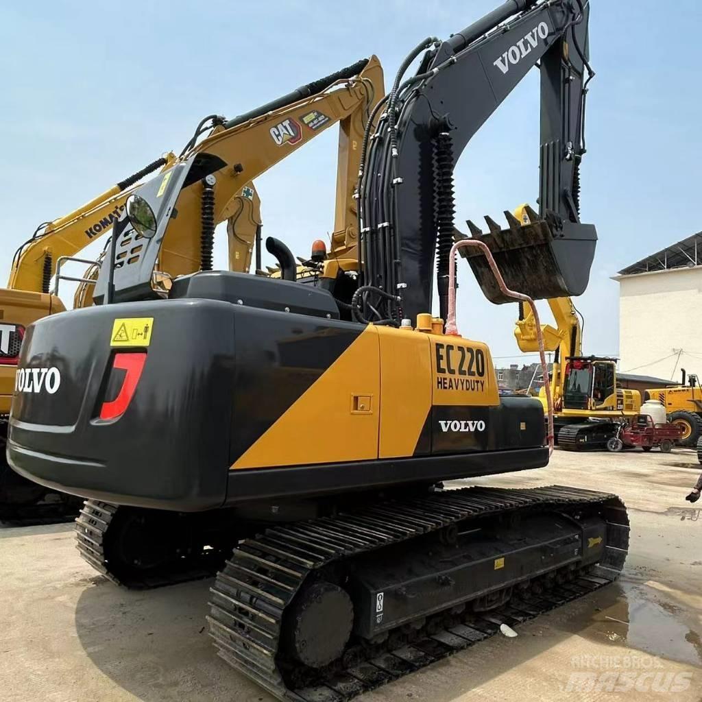 Volvo 220 Rupsgraafmachines