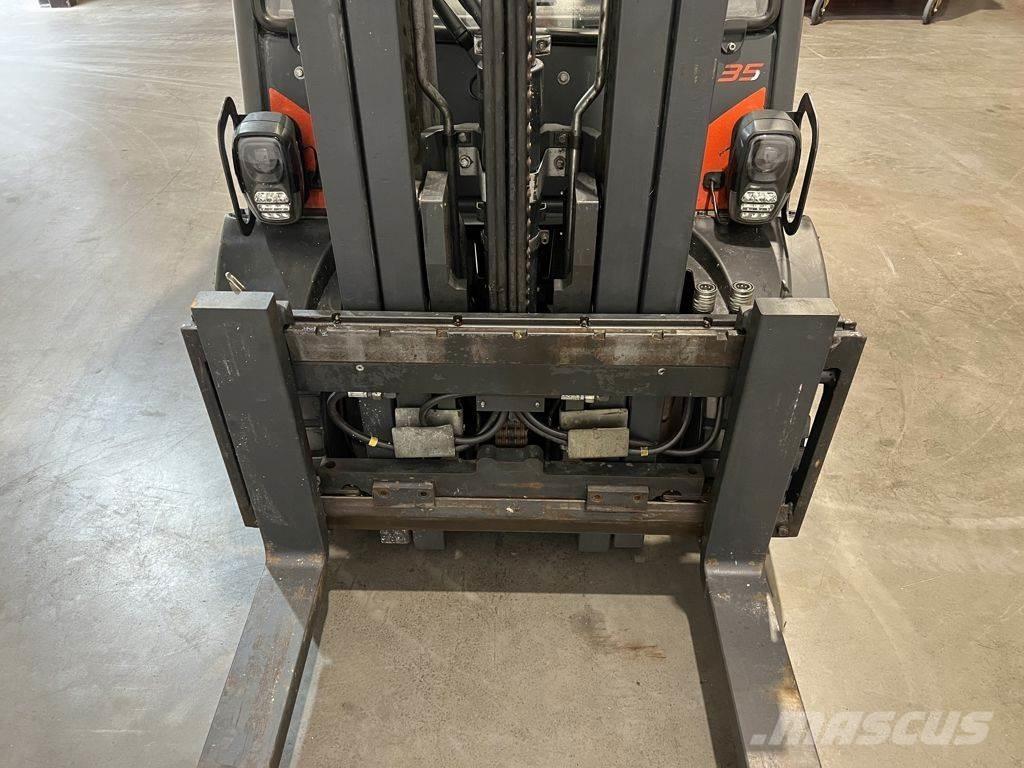 Linde H35D-02 Diesel heftrucks