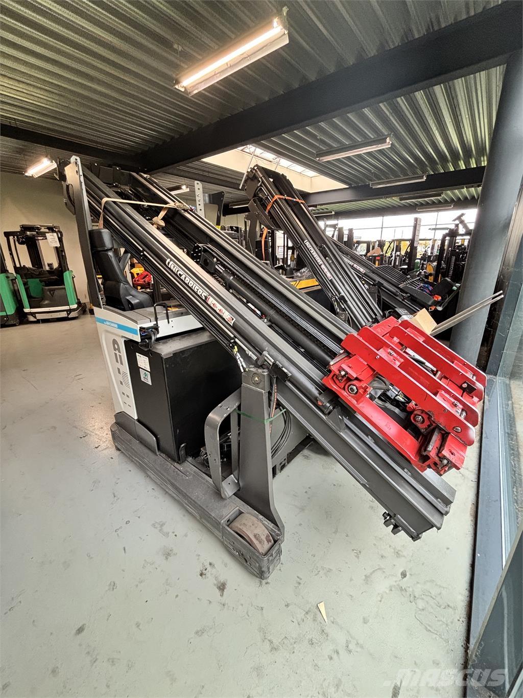Atlet UHD200 Reachtruck voor hoog niveau