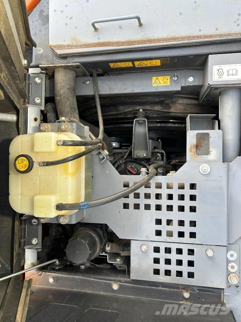 Hitachi ZX 135 US-6 Rupsgraafmachines