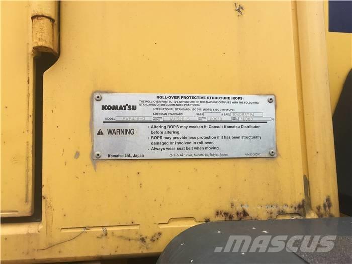 Komatsu WA 320-5 Wielladers