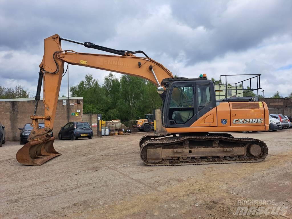 CASE CX 210 C Rupsgraafmachines