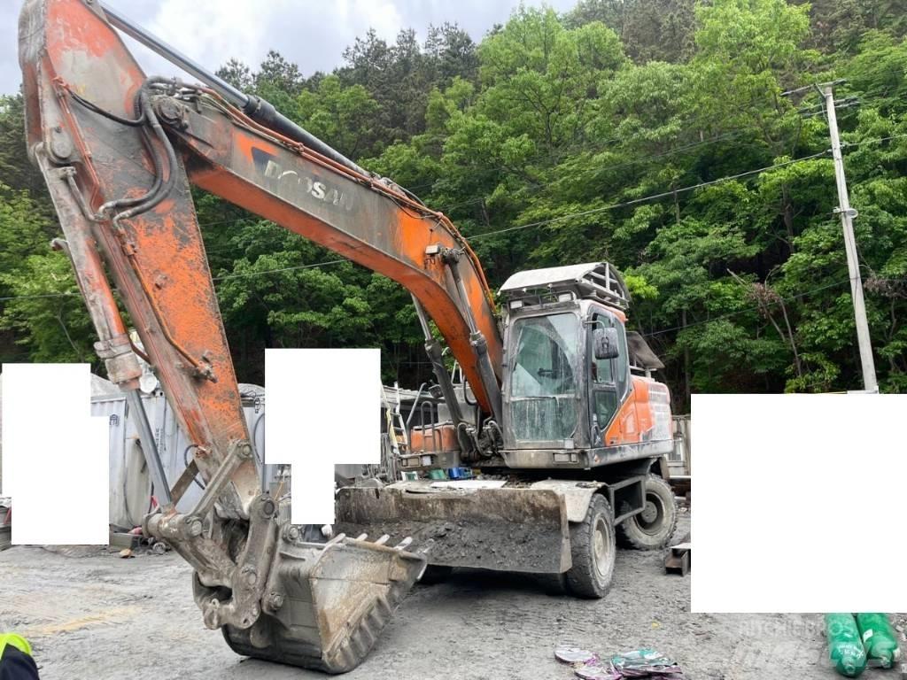 Doosan DX 210 W Wielgraafmachines