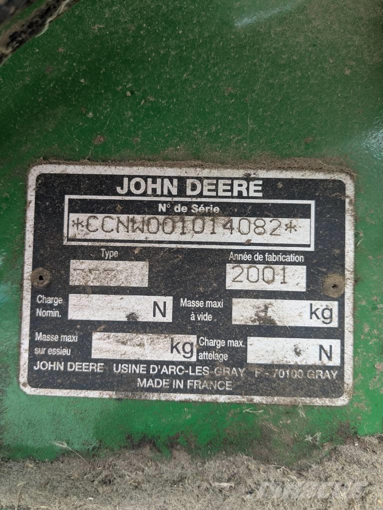 John Deere 575 Ronde-balenpersen