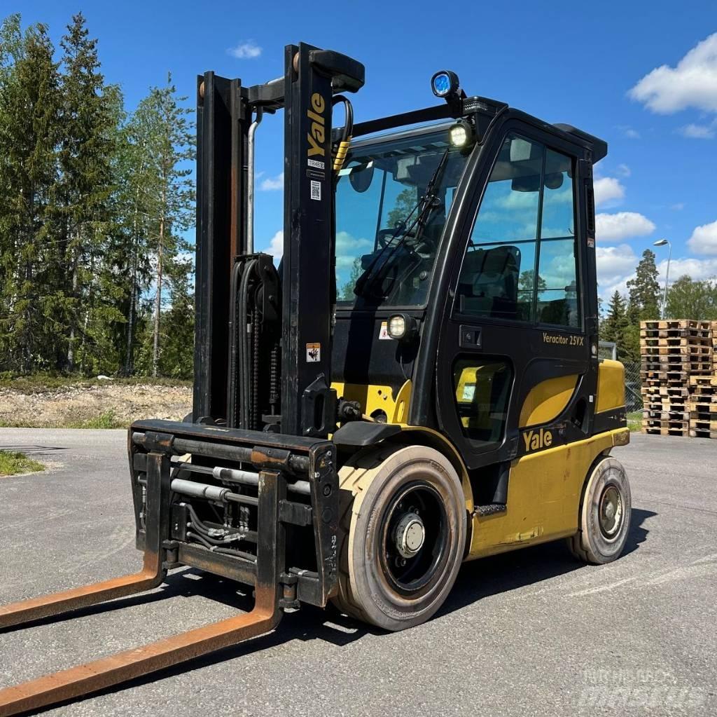 Yale GDP 25 VX Diesel heftrucks