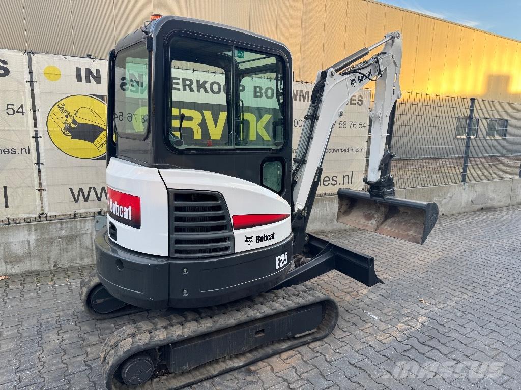 Bobcat E25 Minigraafmachines < 7t