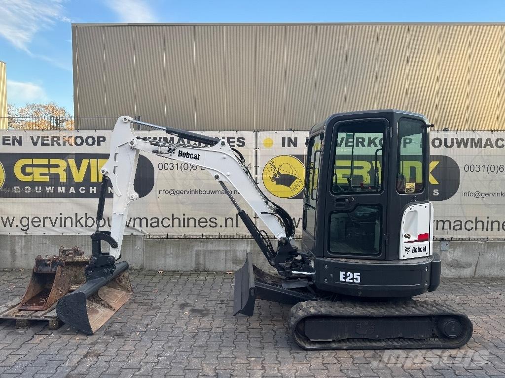 Bobcat E25 Minigraafmachines < 7t