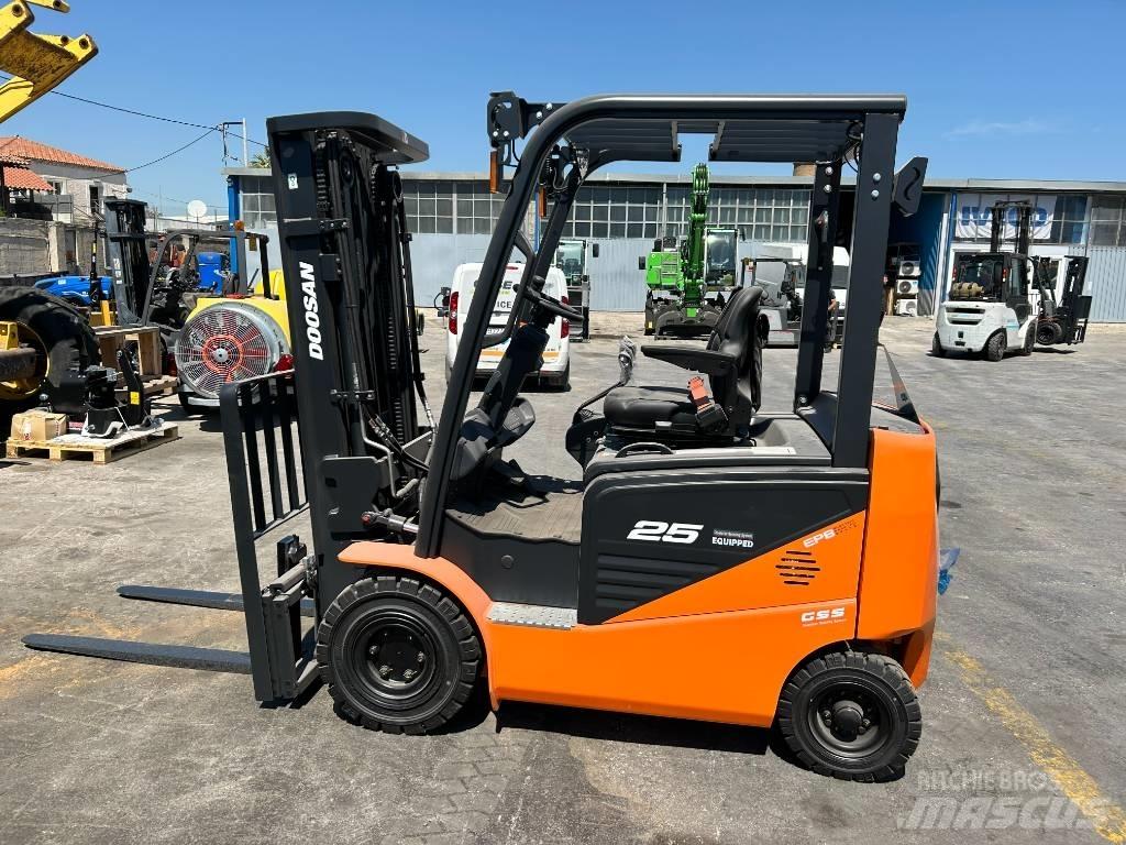 Doosan B 25 NS Elektrische heftrucks