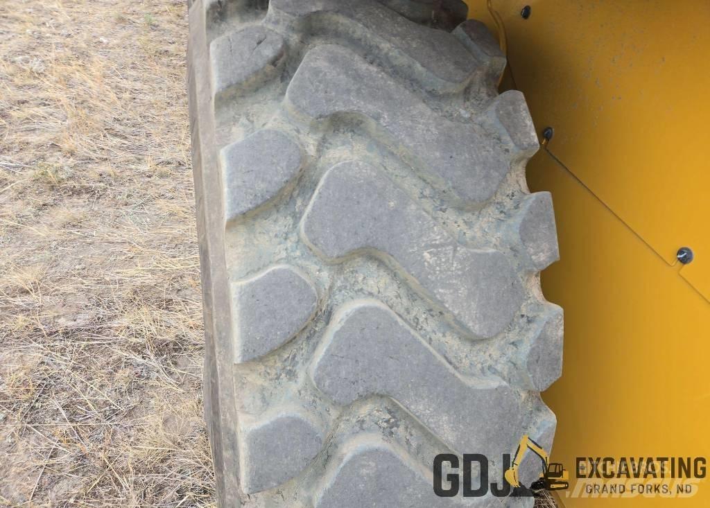 CAT 930M Wielladers