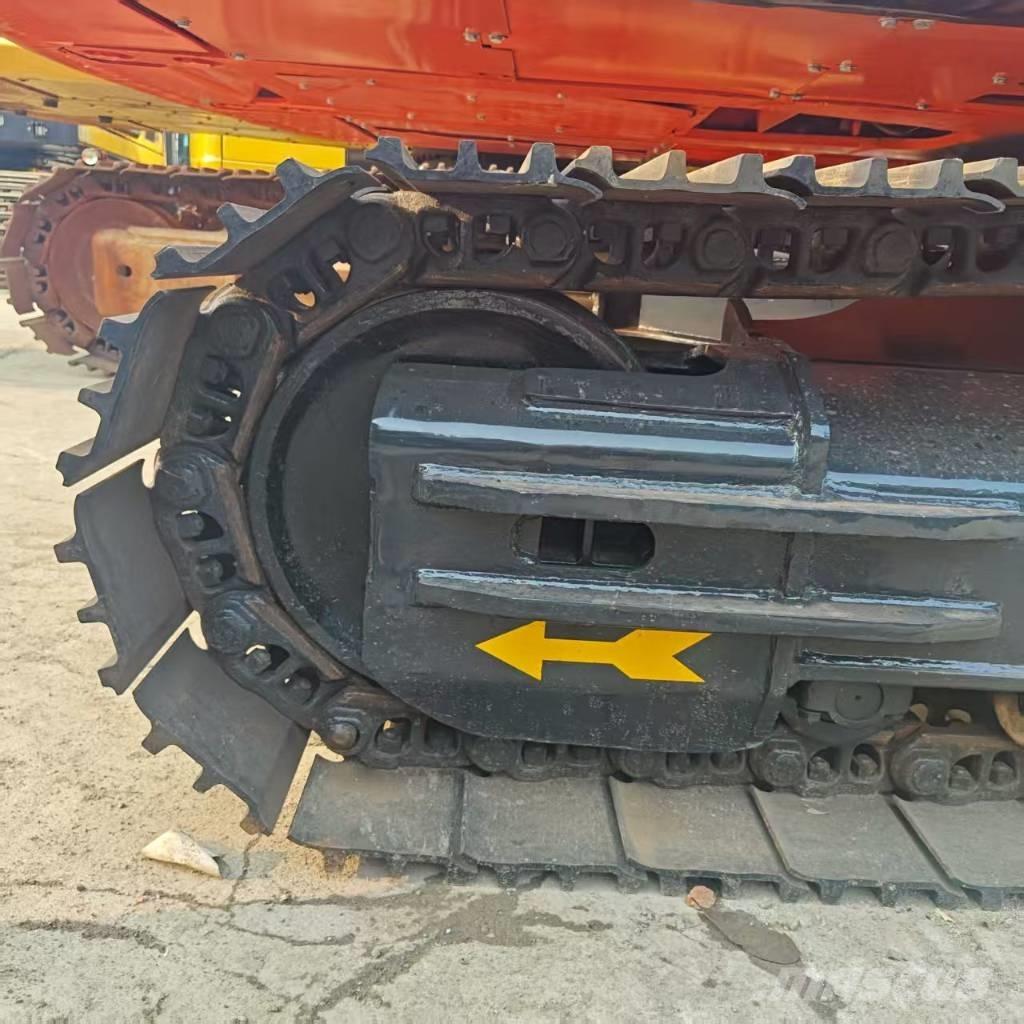 Doosan DX 300 LC Rupsgraafmachines