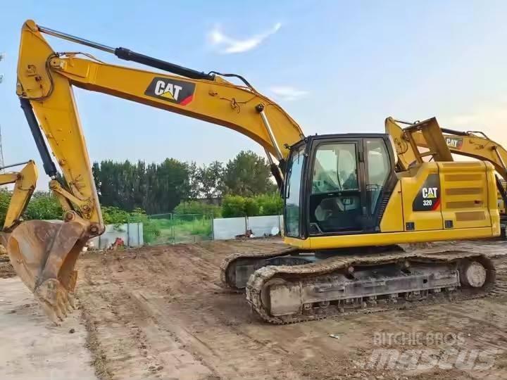 CAT 320 Rupsgraafmachines