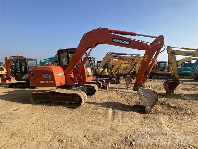 Doosan DH 70-7 Minigraafmachines < 7t