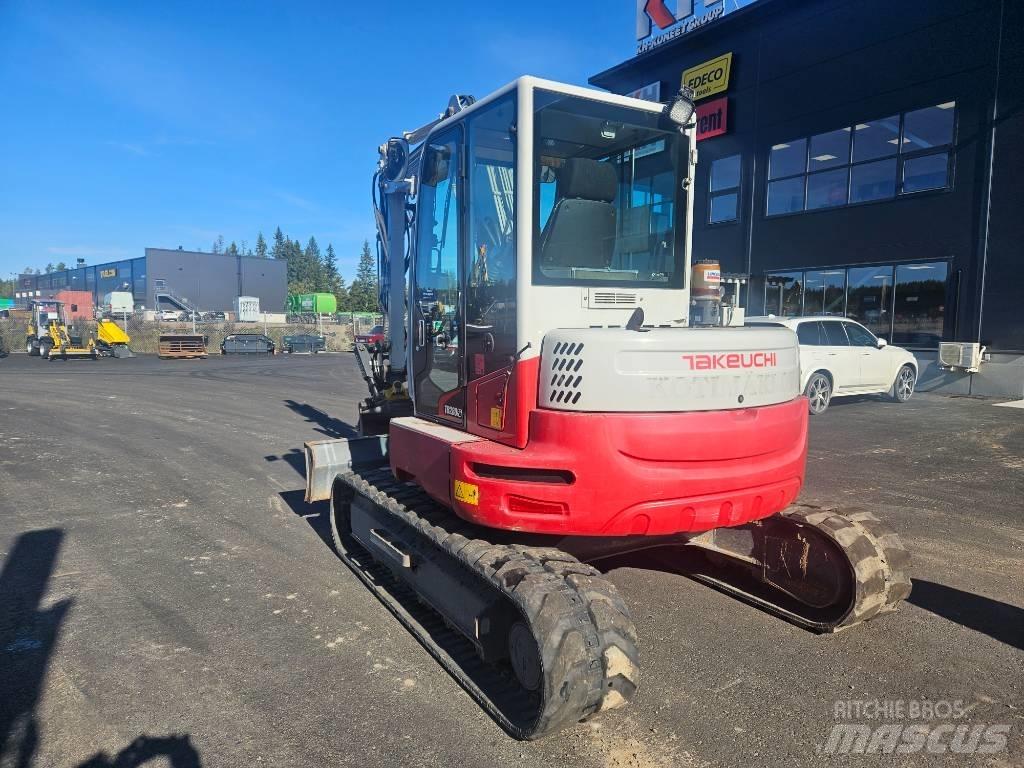 Takeuchi TB 280 FR Midigraafmachines 7t - 12t