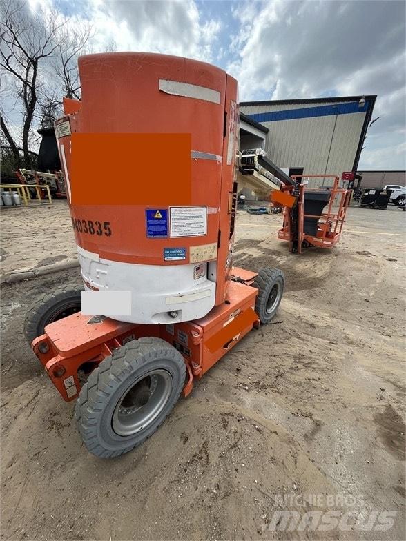 JLG E 300 AJP Schaarhoogwerkers