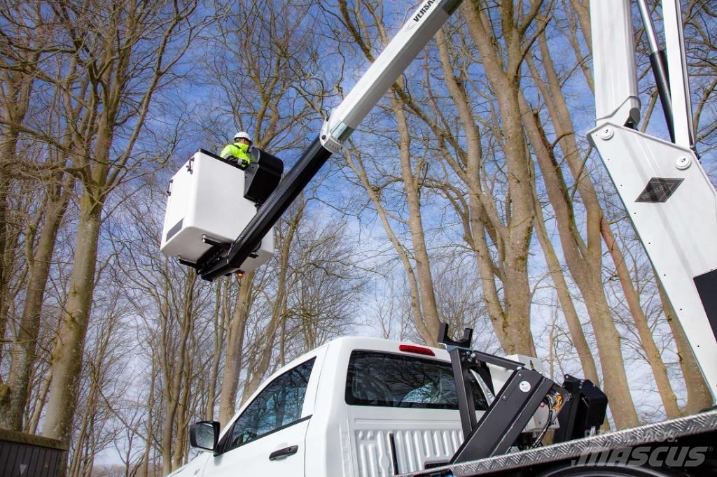 VERSALIFT VTA-135-H Auto hoogwerkers