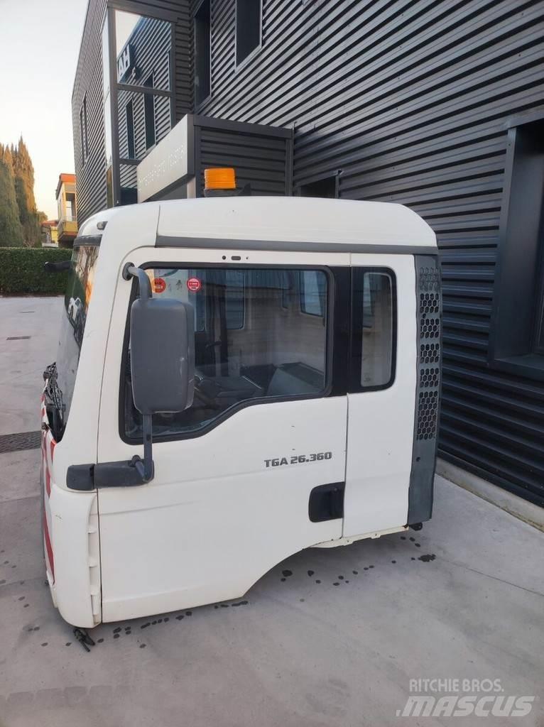 MAN TGM TGA Cabine en interieur