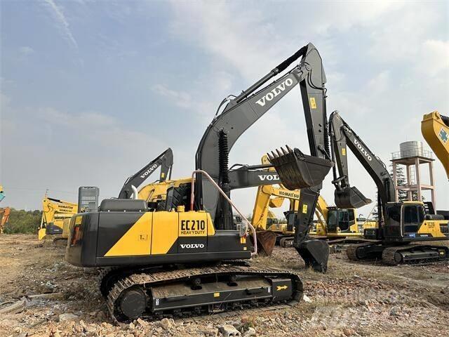 Volvo EC 210 Rupsgraafmachines