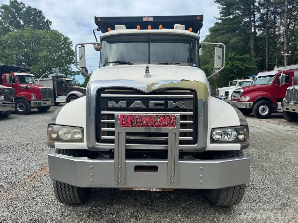 Mack Granite CTP 713 Kipper