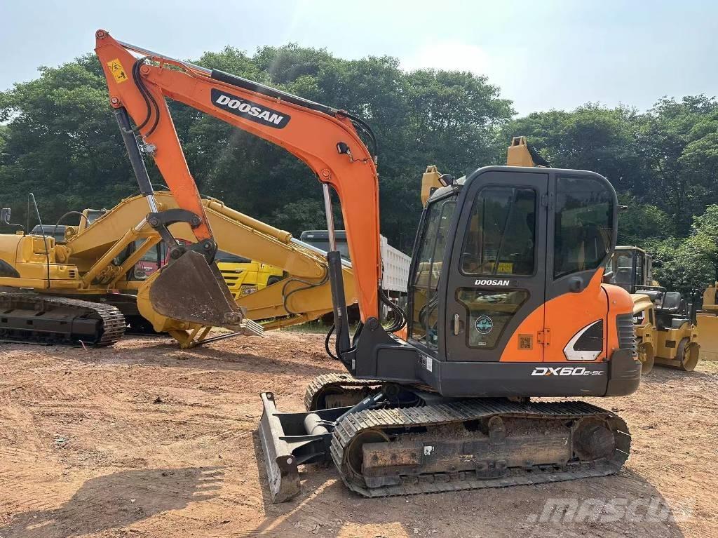Doosan DX60 Rupsgraafmachines