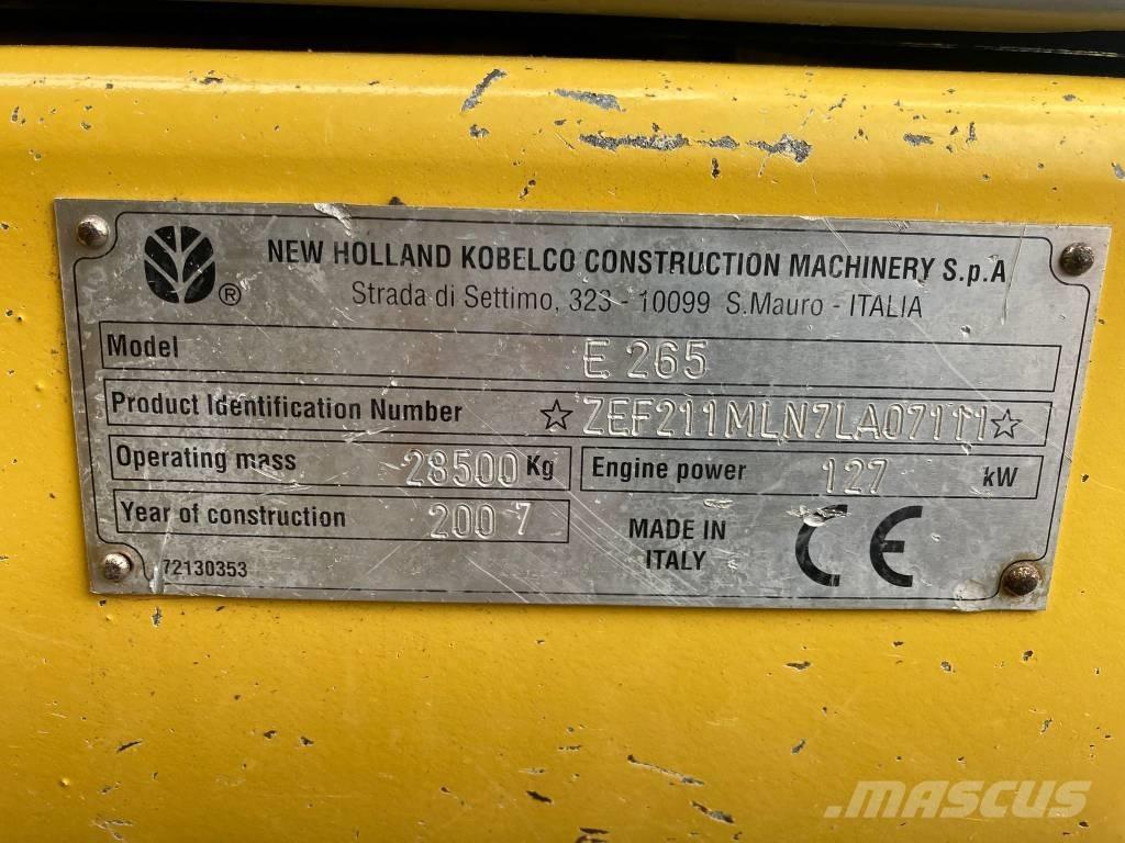 New Holland E 265 LC Rupsgraafmachines