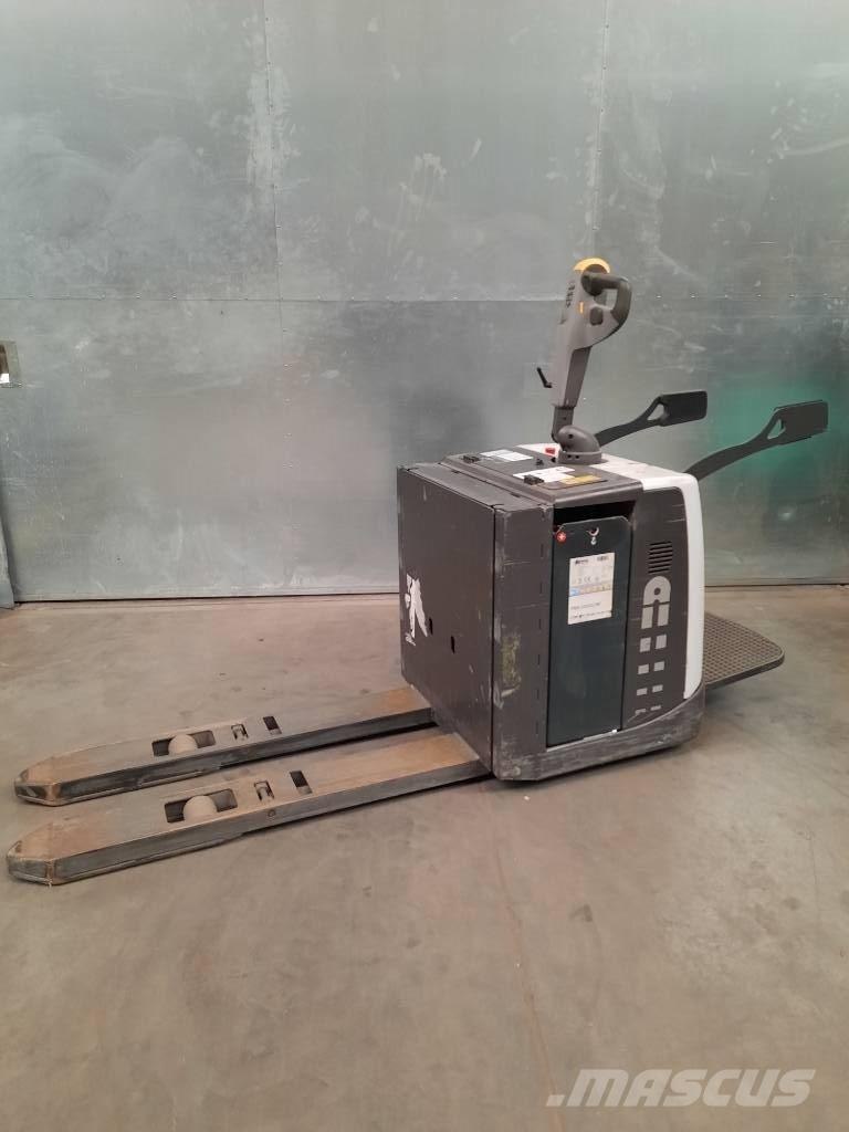 UniCarriers PMR200P Pallettruck met meerij platform