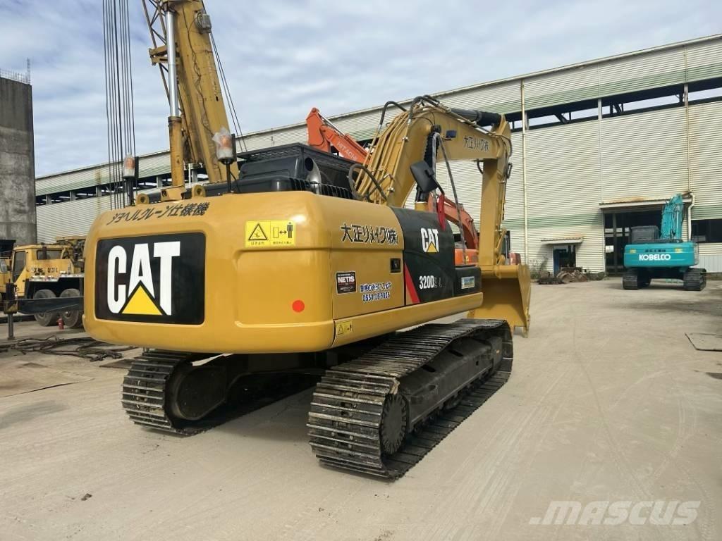 CAT 320 D Rupsgraafmachines